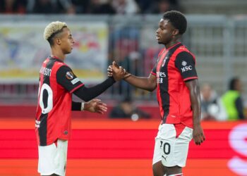 Alphadjo Cisse and Omari Hutchinson of AC Milan سيسي هاتشينسون ميلان