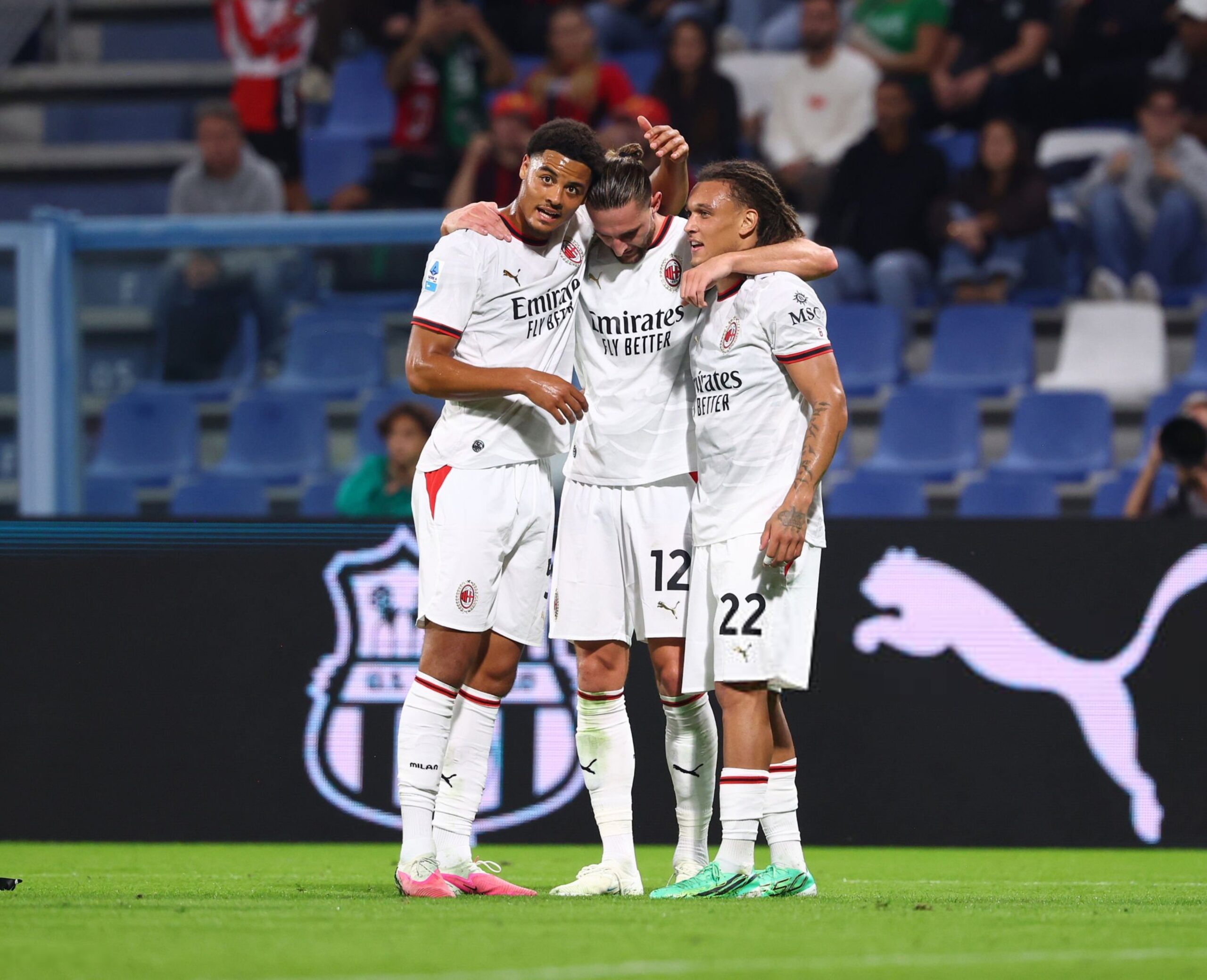 Adrien Rabiot Diego Moreira Koni De Winter AC Milan رابيو موريرا دي فينتر ميلان