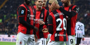 AC Milan players celebrate ميلان