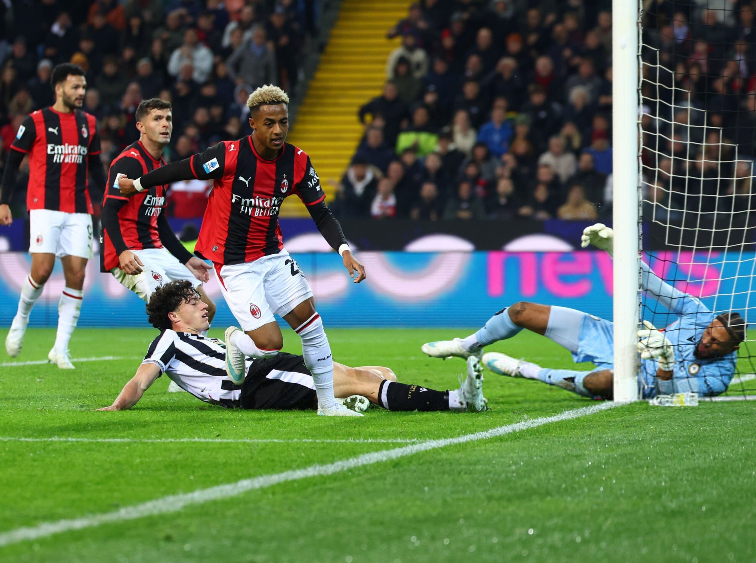 Omari Hutchinson AC Milan هاتشينسون ميلان